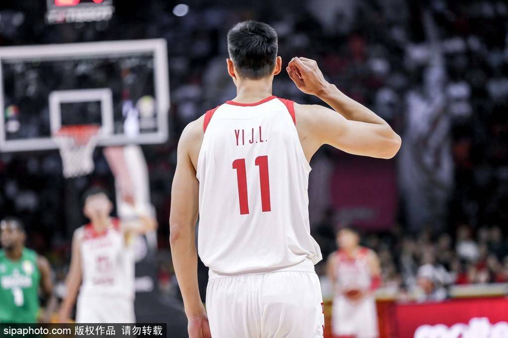 NBA单赛季连败纪录是26连败（76人和骑士），活塞接下来两场比赛将分别客场和主场连续面对篮网（东部第九）。
